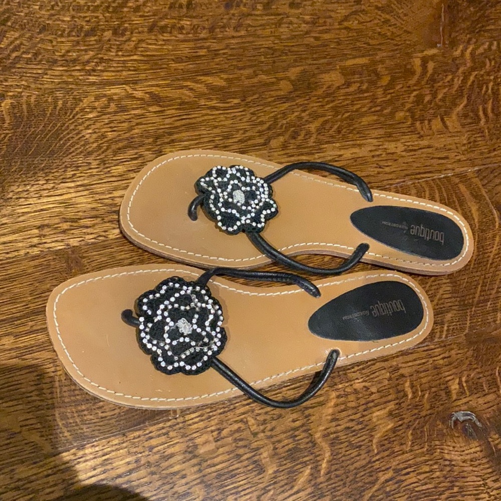 Nordstrom boutique flip flop sandals size 8